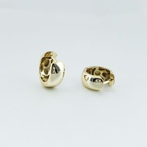 18K Gold Chunky Huggie Hoop Earrings
